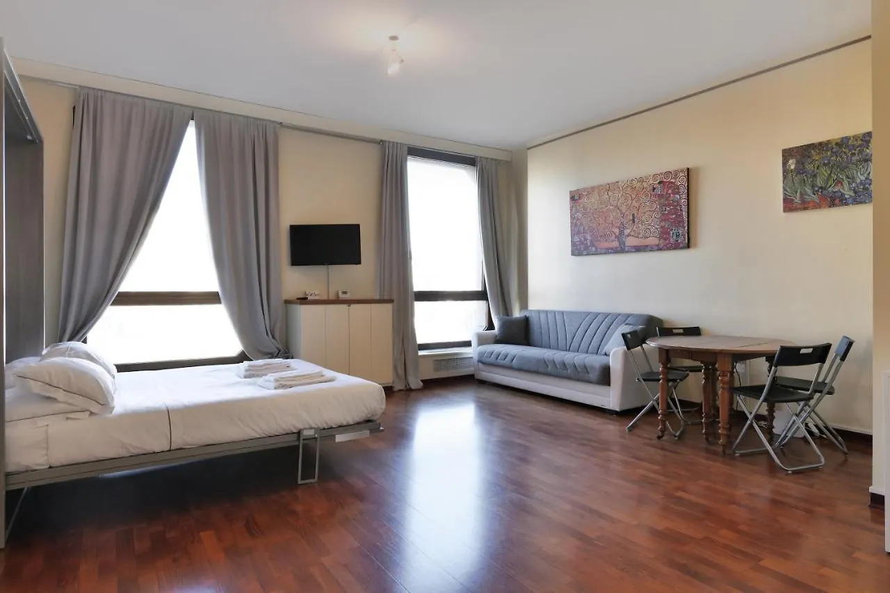 Duomo Luxury Apartment VII Mediolan